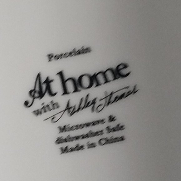 Ashley Thomas Small Porcelain One Cup Floral Teapot with Rabbit Lid - Picture 5 of 8